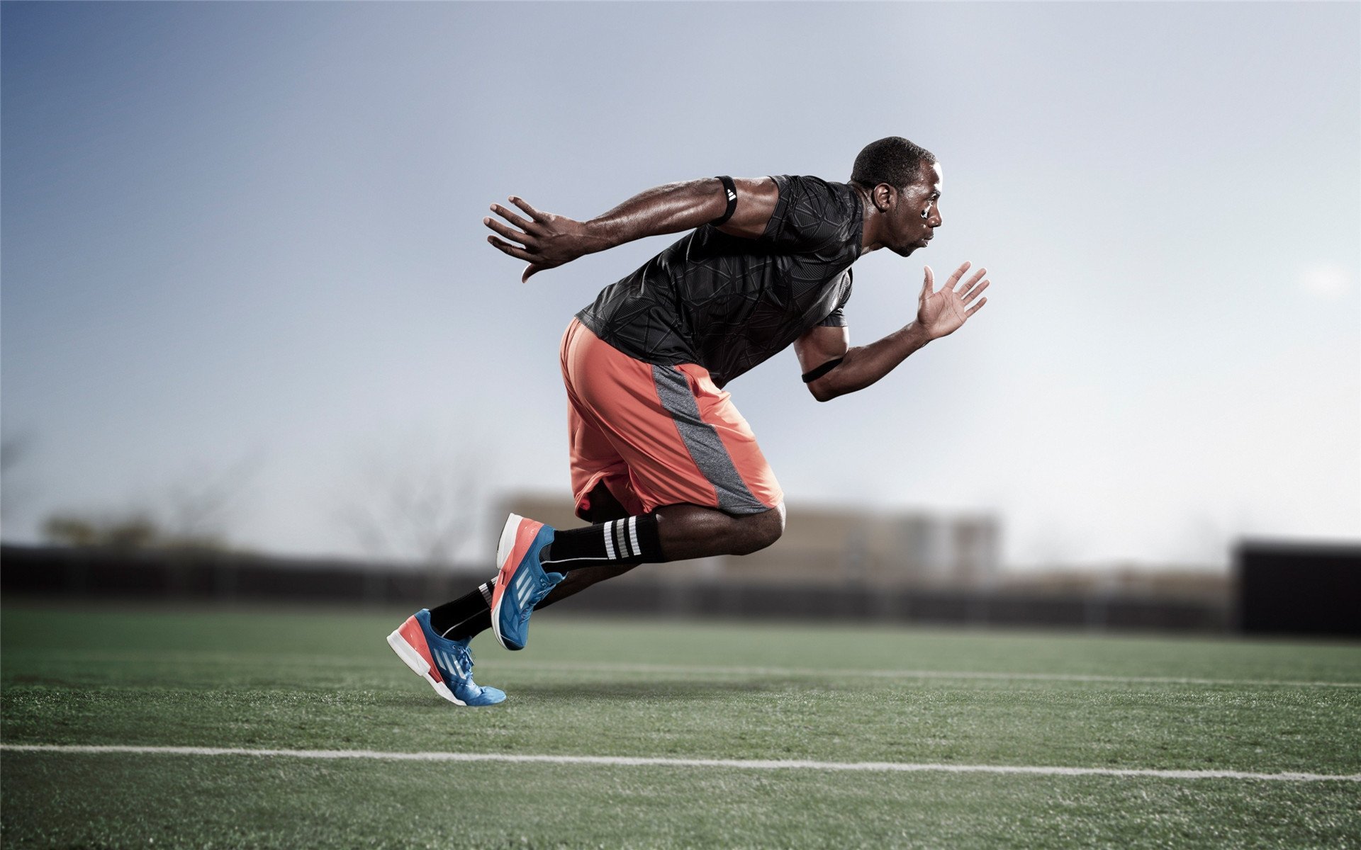 斯密斯：凭借精准判断与迅捷反应，成为全黑队顶级半场球员，斯密all02